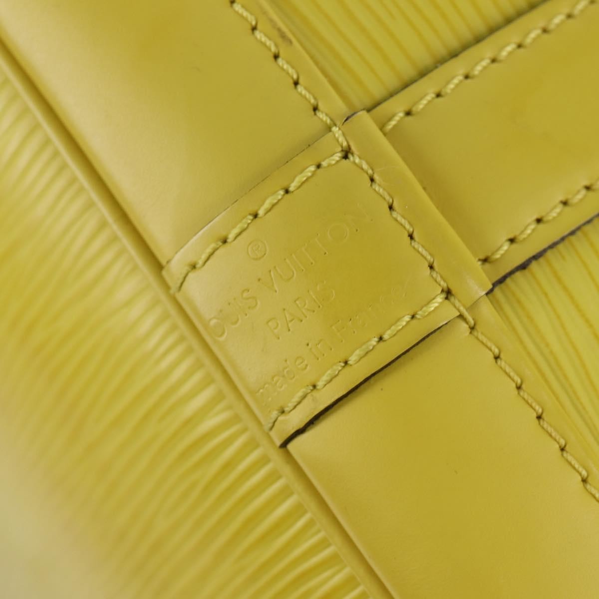 Louis Vuitton Petit Noe Handbag Epi Leather Green Leather Shoulder Bag