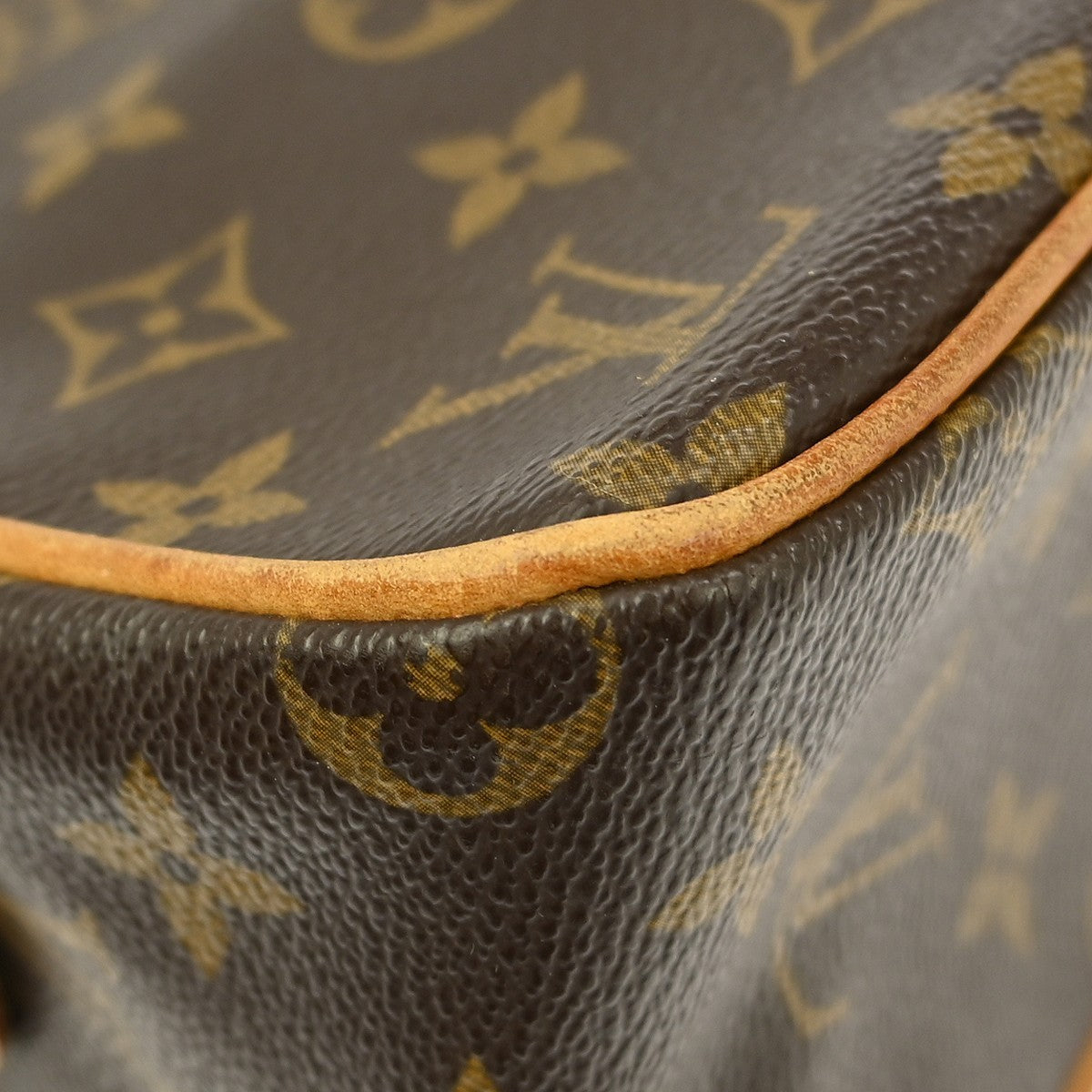 Louis Vuitton Viva Cite Handbag Monogram Canvas Brown Canvas Shoulder Bag