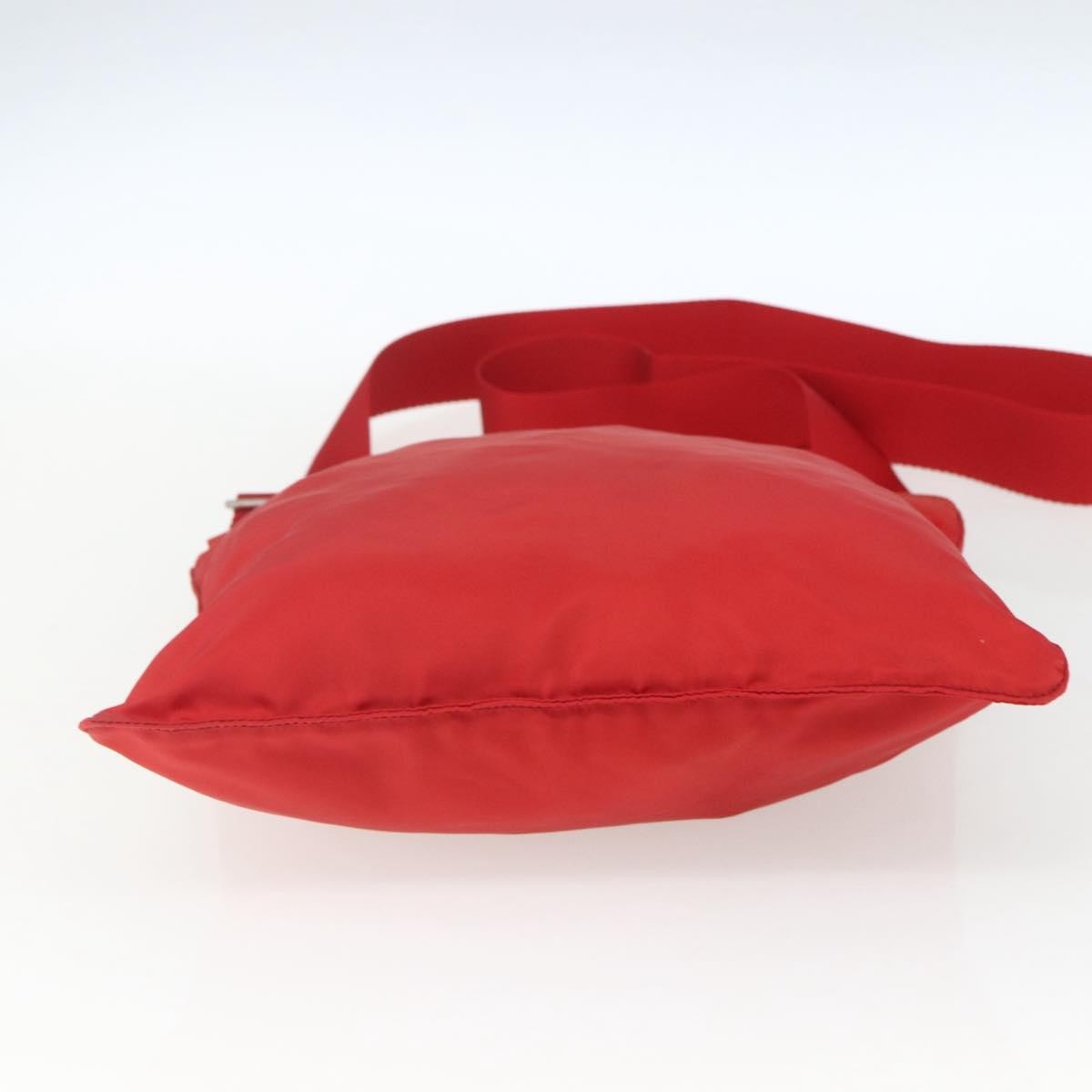 Prada Zip Top Messenger Bag Tessuto Red Nylon Shoulder Bag Bag