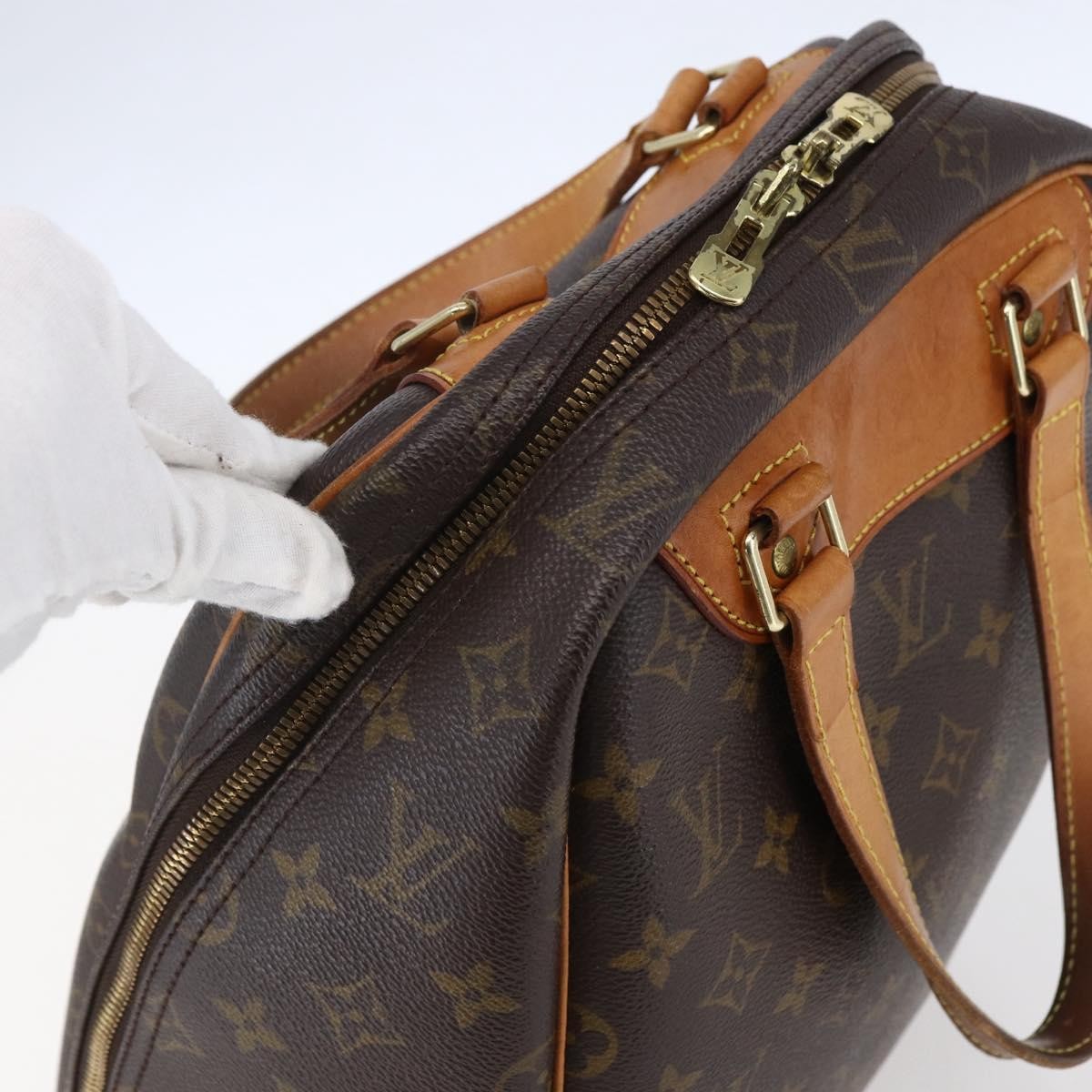 Louis Vuitton Excursion Handbag Monogram Canvas Brown Canvas Handbag