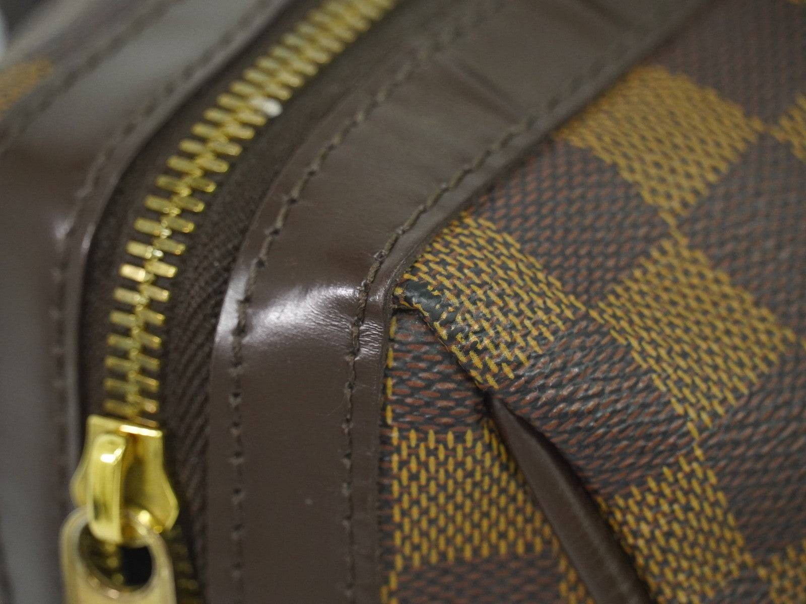 Louis Vuitton Berkeley Handbag Damier Brown Canvas Handbag