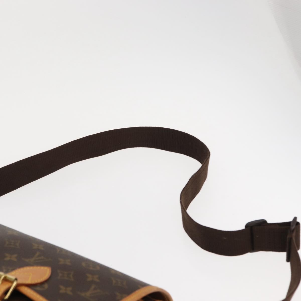 Louis Vuitton Sac Gibeciere Messenger Bag Monogram Canvas Brown Canvas Shoulder Bag