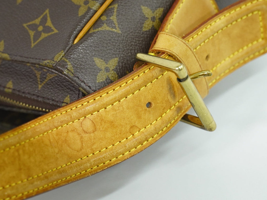 Louis Vuitton Viva Cite Handbag Monogram Canvas Brown Canvas Shoulder Bag