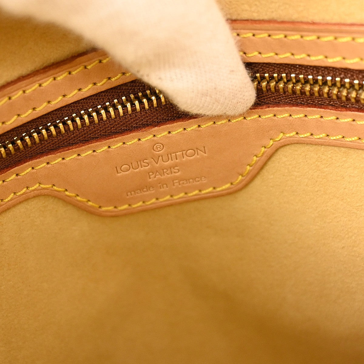 Louis Vuitton Monogram Looping Handbag Monogram Canvas Brown Canvas Shoulder Bag