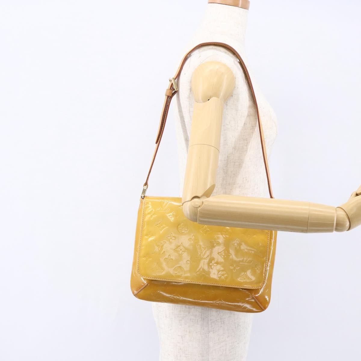 Louis Vuitton Thompson Street Handbag Monogram Vernis Beige Patent_Leather Shoulder Bag