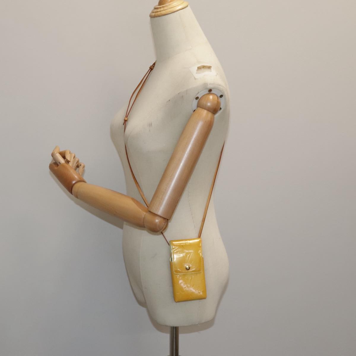 Louis Vuitton Walker Wallet Monogram Vernis Yellow Patent_Leather Clutche & Pouche Bag