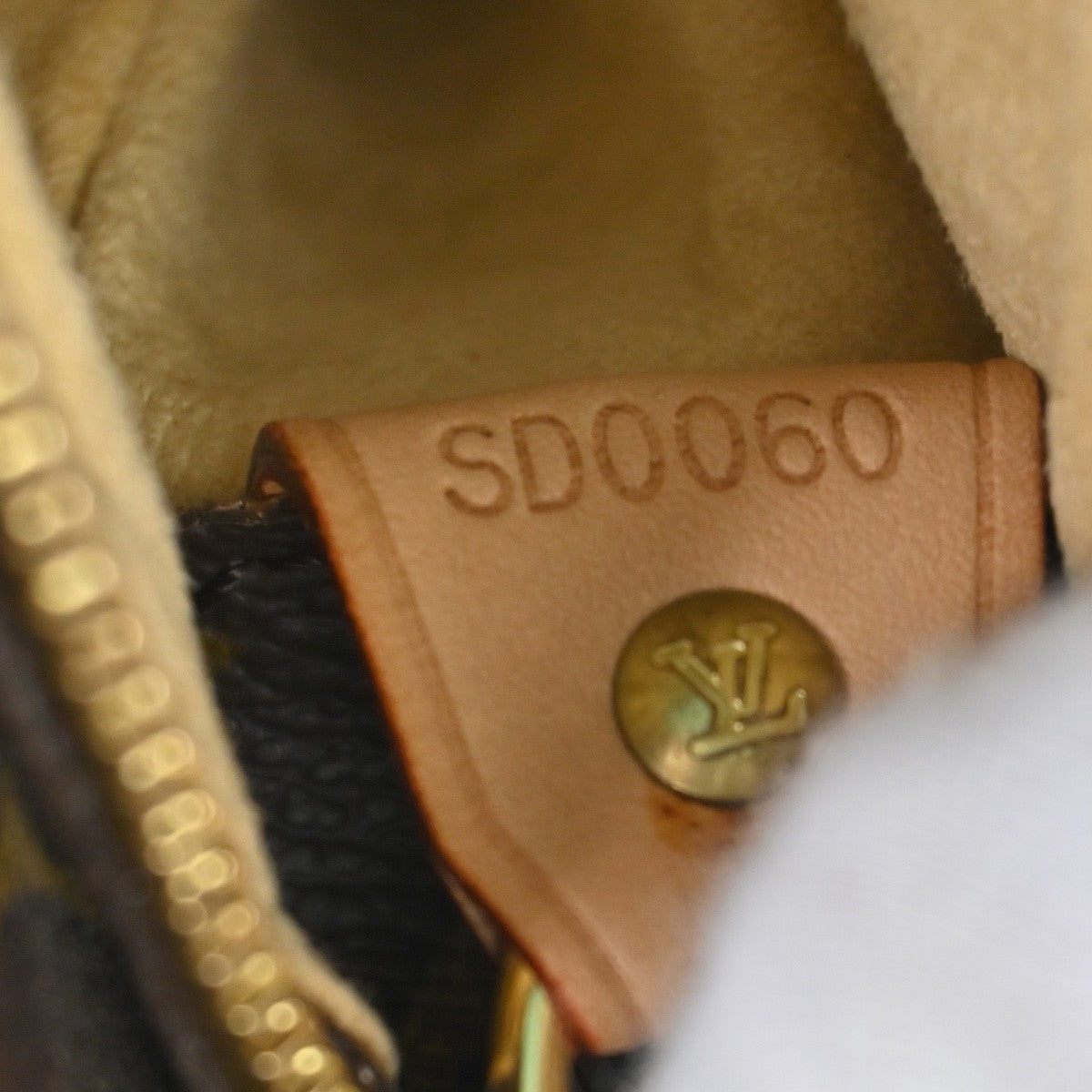 Louis Vuitton Monogram Looping Handbag Monogram Canvas Brown Canvas Shoulder Bag