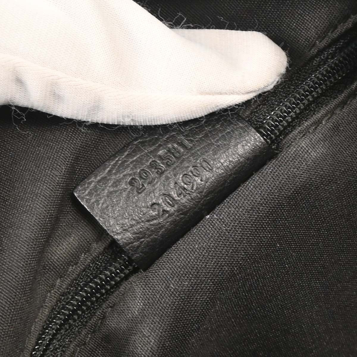 Gucci Abbey Pocket Hobo Gg Canvas Gray Canvas Handbag (Pre-Owned)