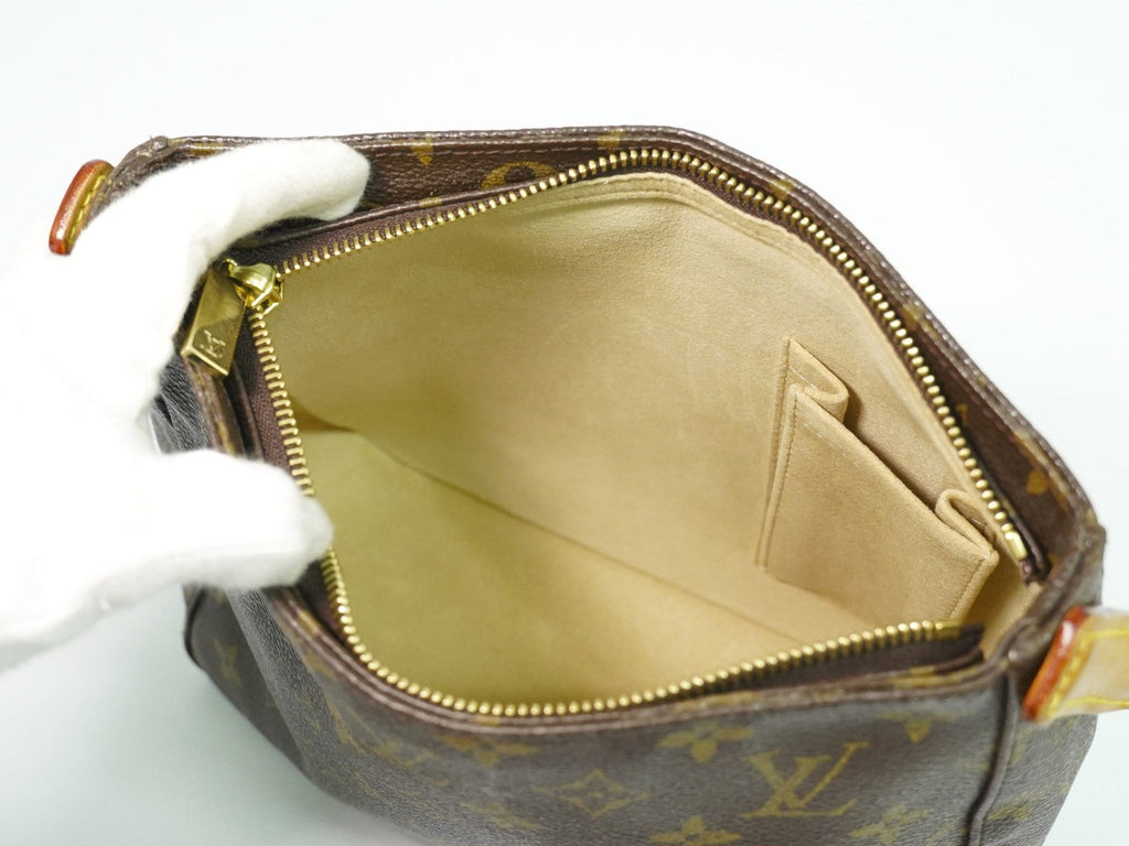 Louis Vuitton Monogram Looping Handbag Monogram Canvas Brown Canvas Shoulder Bag