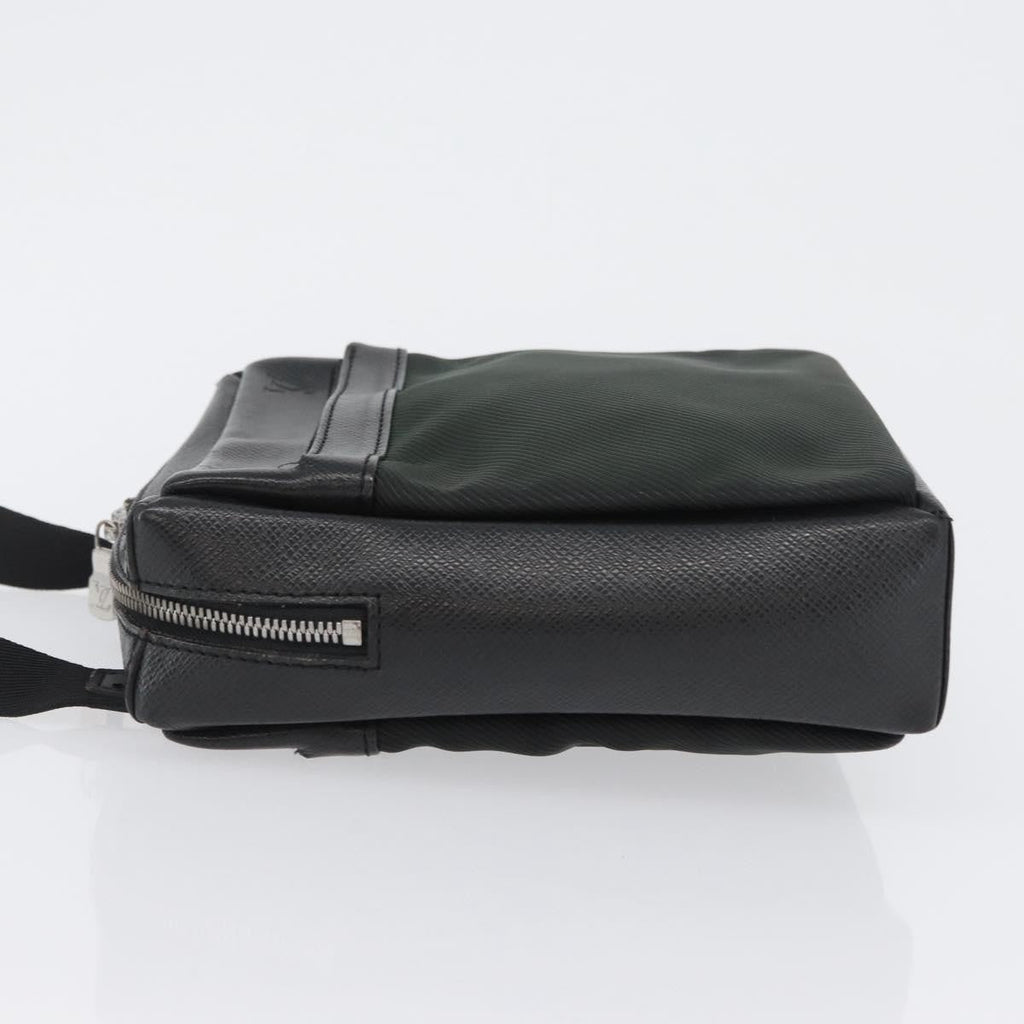 Louis Vuitton Sayan Messenger Bag Taiga Leather And Canvas Black Leather Shoulder Bag
