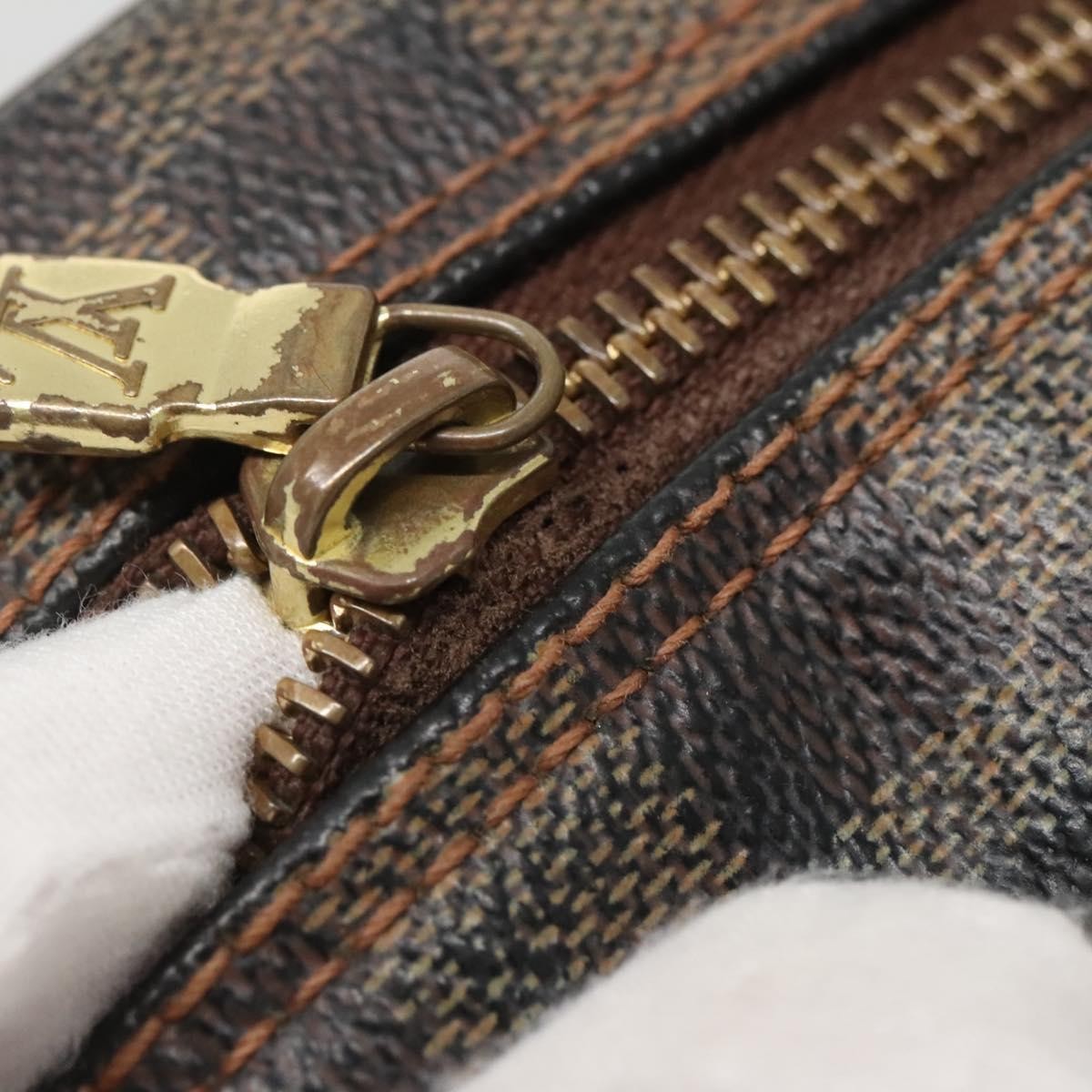 Louis Vuitton Blois Handbag Monogram Canvas Brown Canvas Shoulder Bag