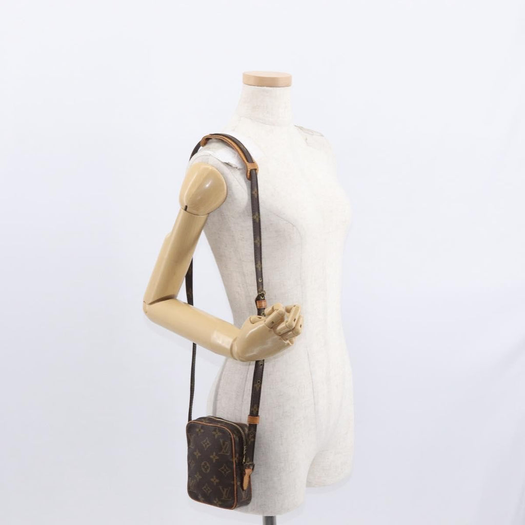 Louis Vuitton Danube Handbag Monogram Canvas Brown Canvas Shoulder Bag