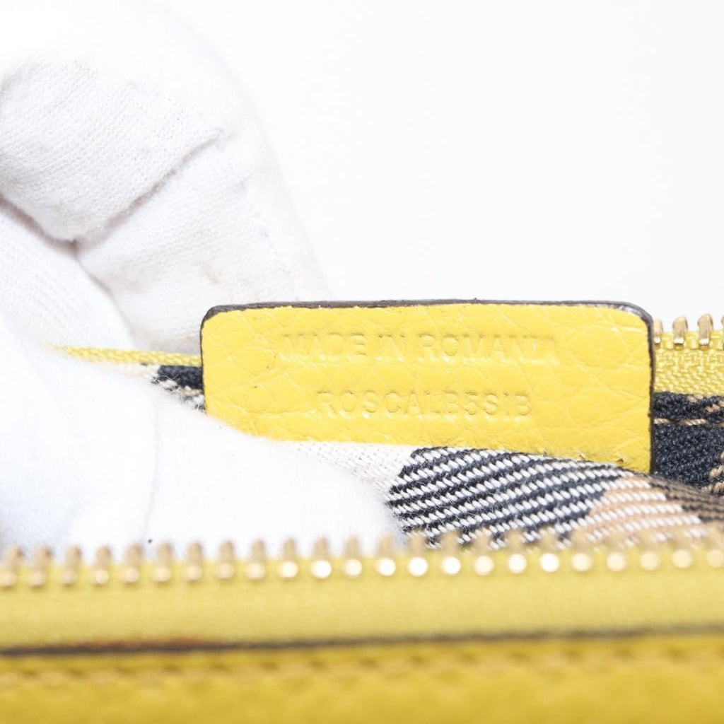 Burberry Vintage Shoulder Bag Leather Yellow Leather Shoulder Bag