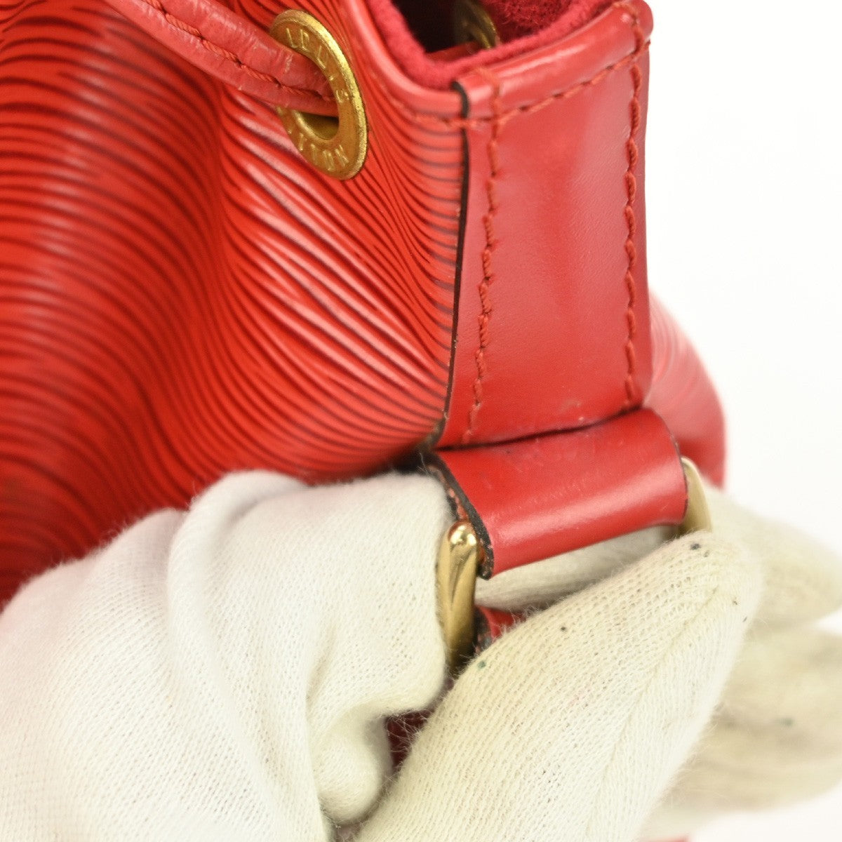 Louis Vuitton Noe Handbag Epi Leather Red Leather Shoulder Bag