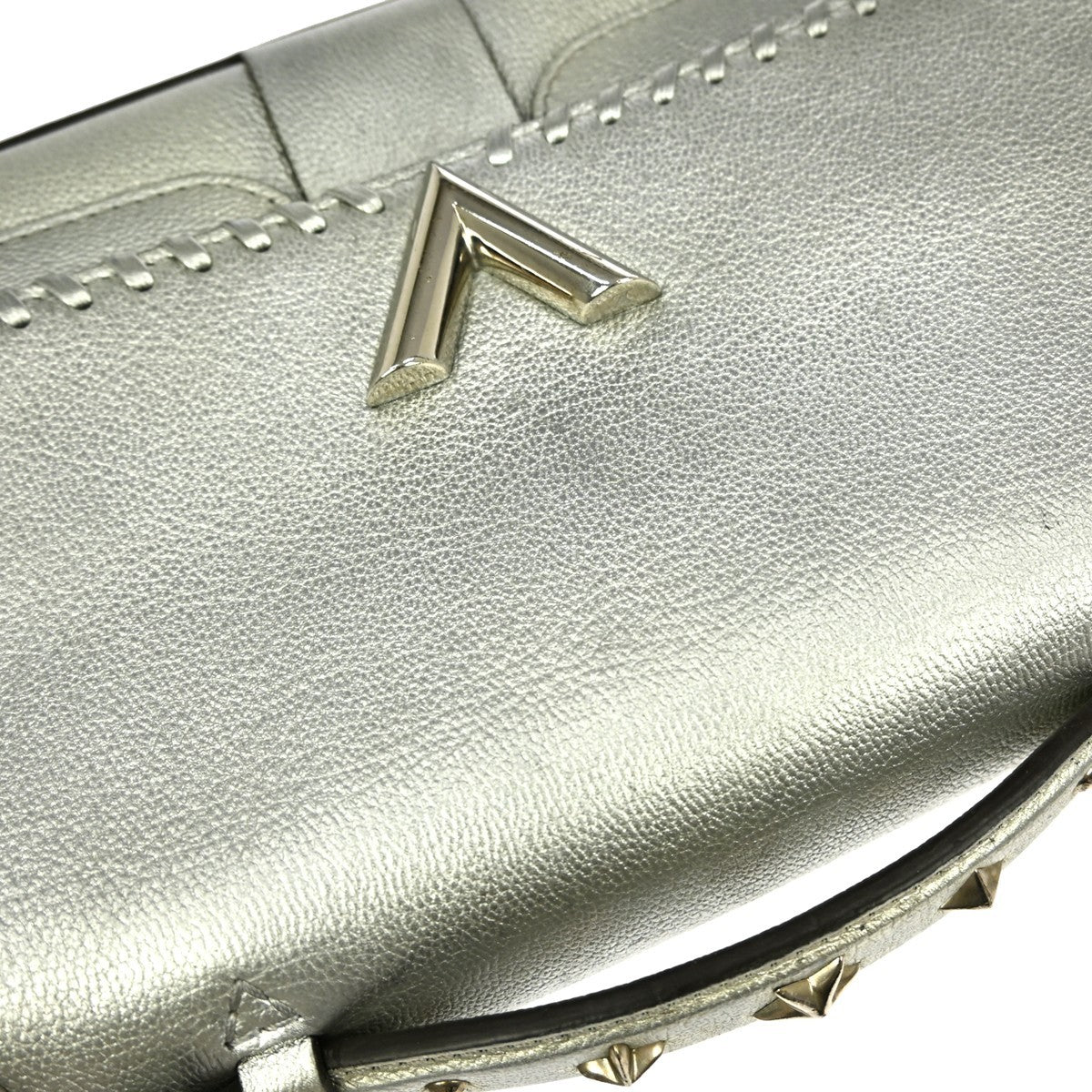 Louis Vuitton Very Chain Bag Whipstitch Leather Silver Leather Shoulder Bag