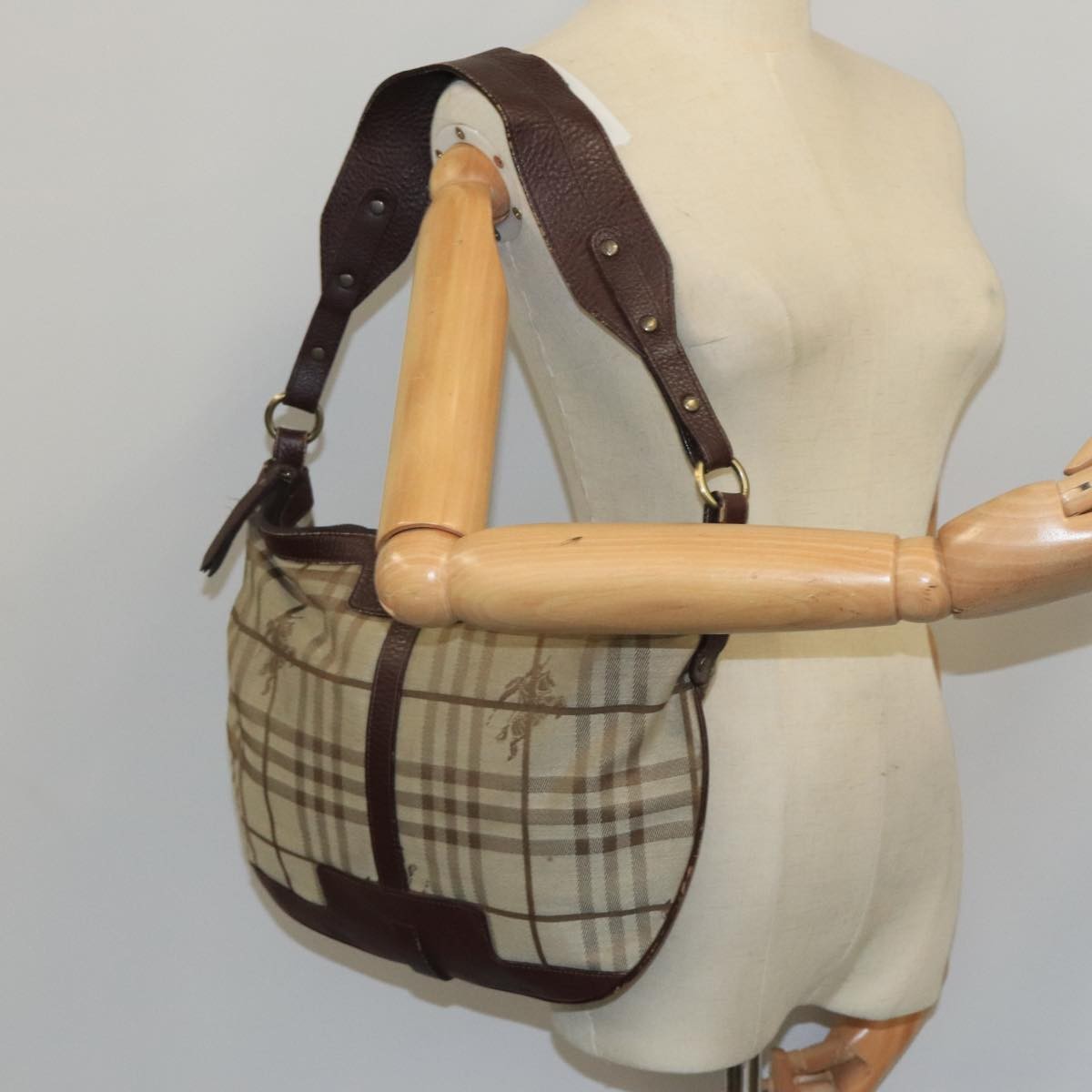 Burberry Nova Check Shoulder Bag Canvas And Leather Beige Canvas Shoulder Bag
