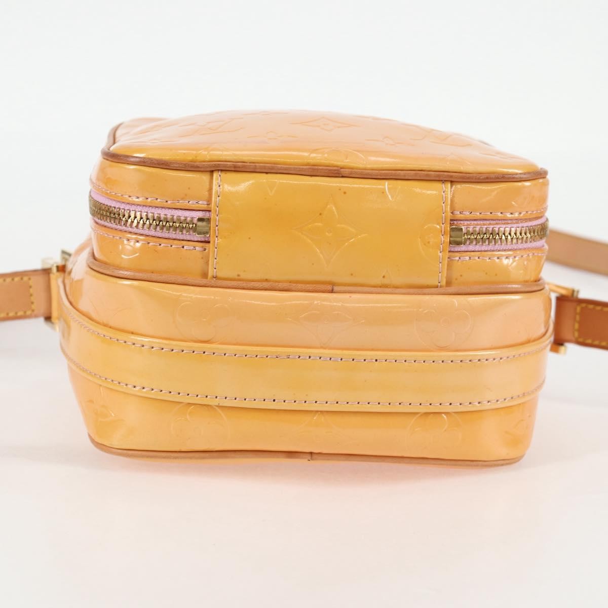 Louis Vuitton Wooster Handbag Monogram Vernis Beige Patent_Leather Bag