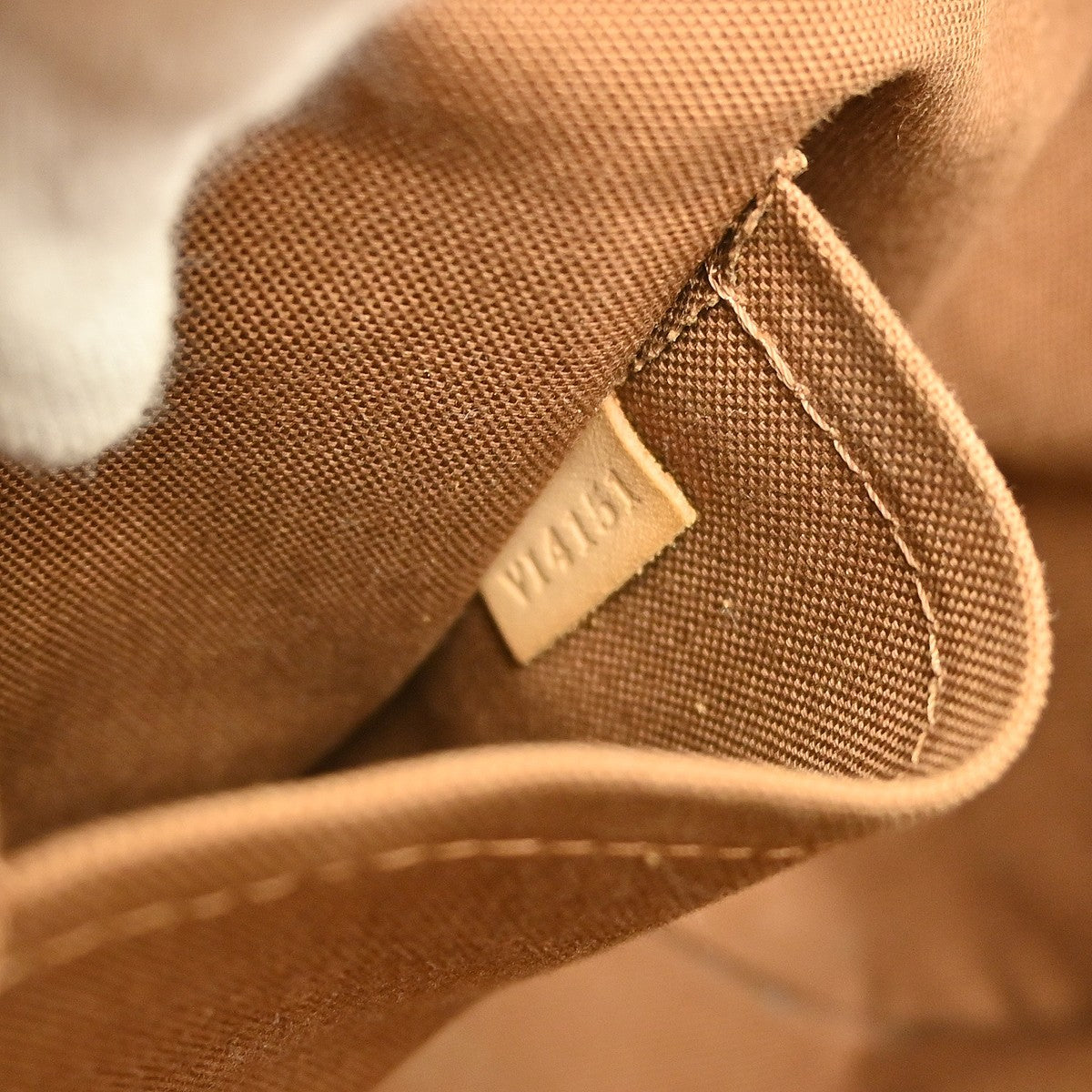 Louis Vuitton Tivoli Handbag Monogram Canvas Brown Canvas Shoulder Bag