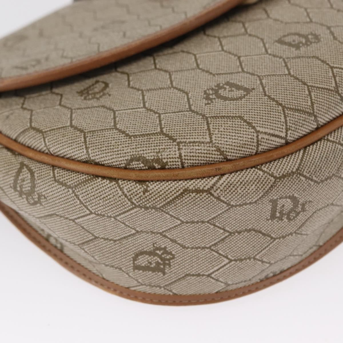 Christian Dior Vintage Honeycomb Shoulder Bag Canvas And Leather Beige Canvas Shoulder Bag Bag (Pre-Owned)
