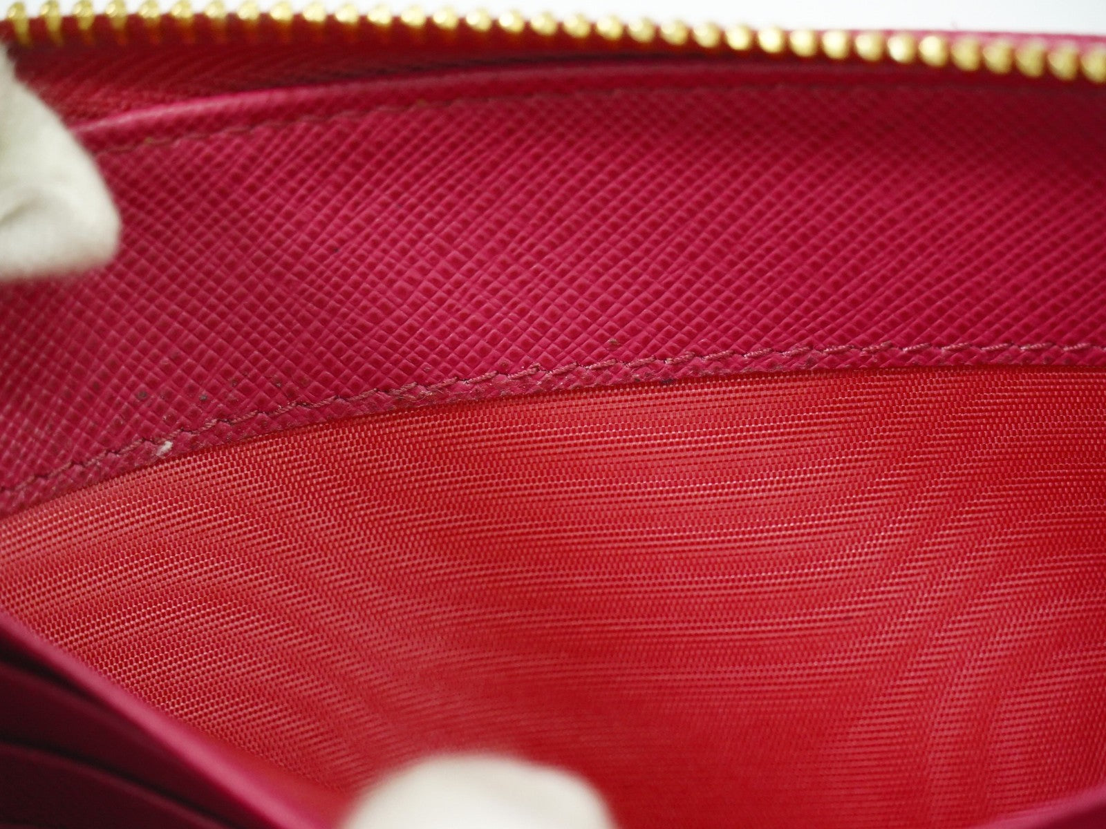 Prada Zip Around Tab Wallet Saffiano Leather Pink Leather Wallets Accessory