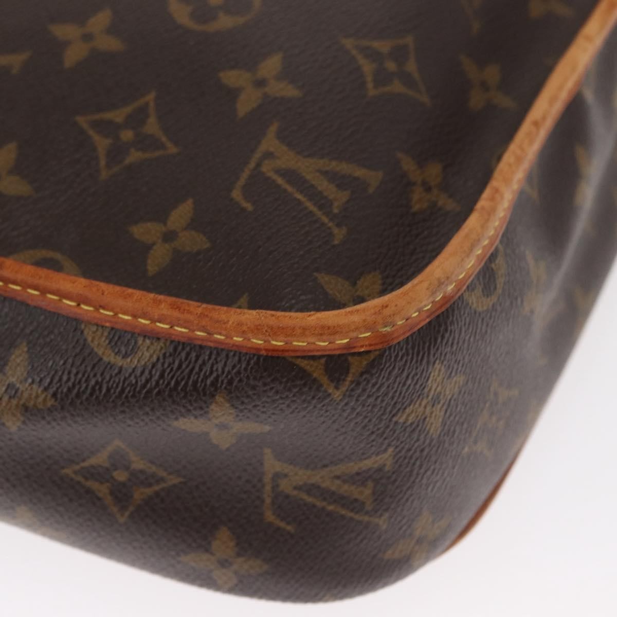 Louis Vuitton Bosphore Messenger Bag Monogram Canvas Brown Canvas Shoulder Bag