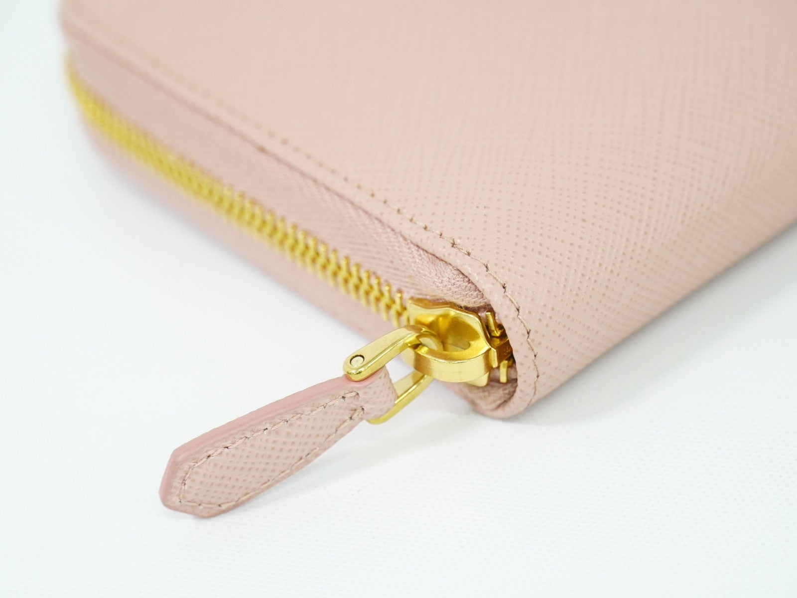 Prada Bow Zip Around Wallet Saffiano Leather Pink Leather Wallets Accessory