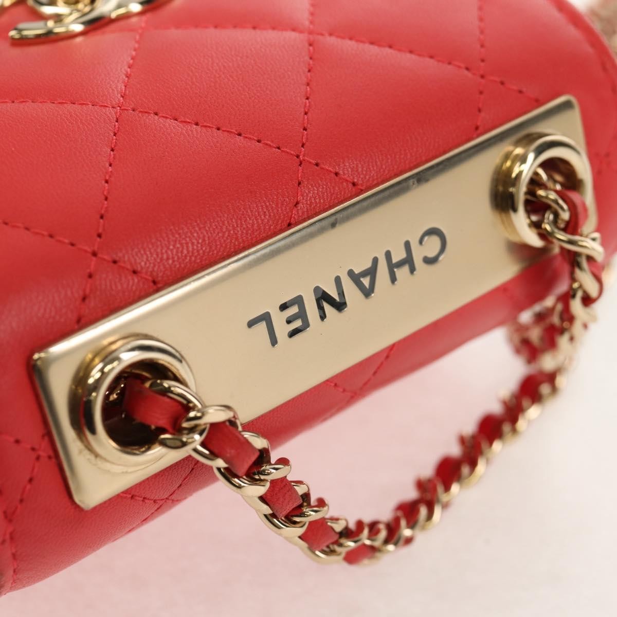 Chanel Trendy Cc Clutch With Chain Quilted Lambskin Red Leather Clutche & Pouche Bag