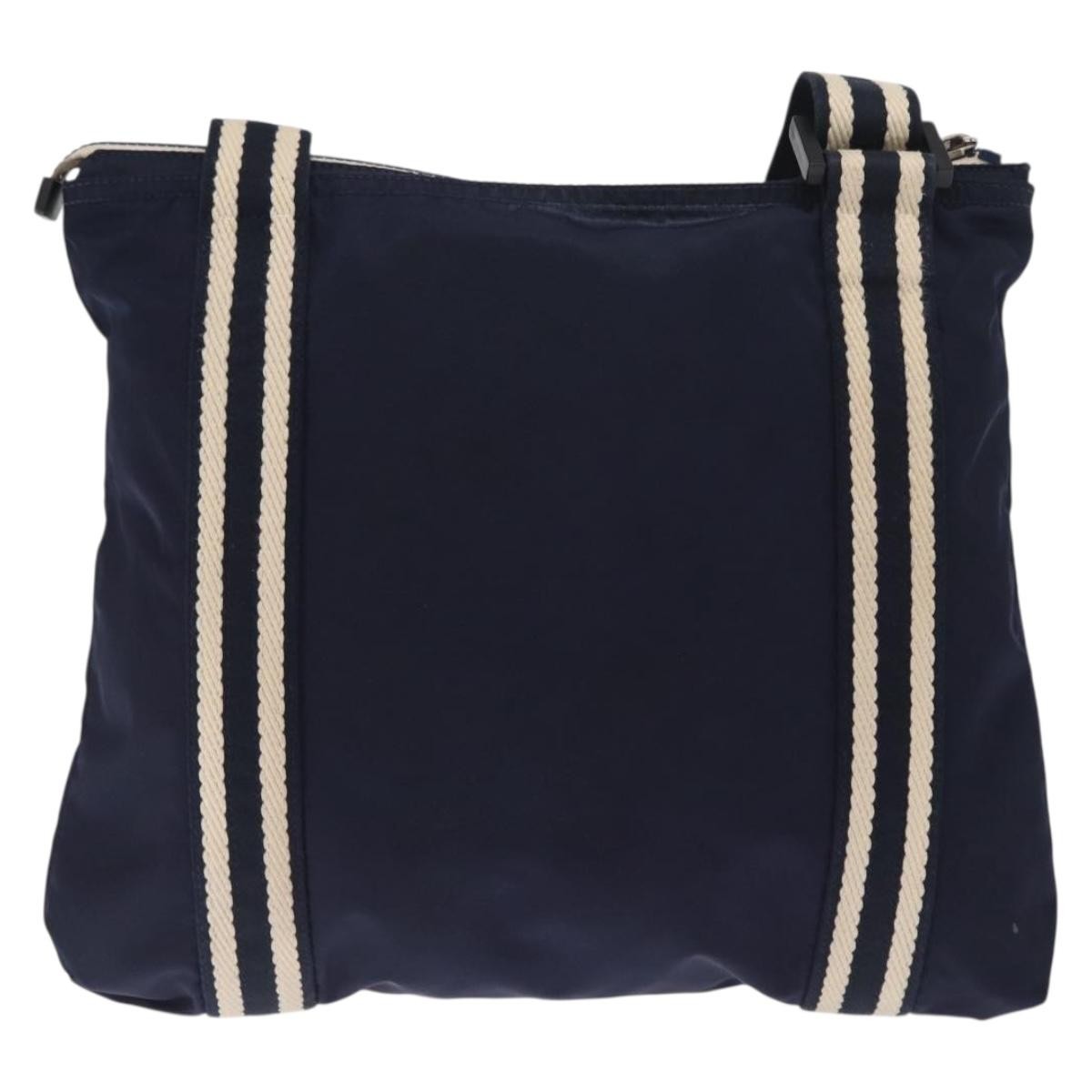 Gucci Vintage Shoulder Bag Nylon Navy Nylon Shoulder Bag Bag (Pre-Owned)