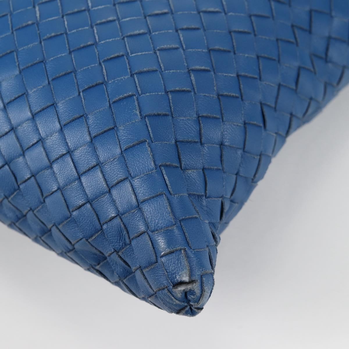 Bottega Veneta Flat Messenger Bag Intrecciato Nappa Blue Leather Shoulder Bag Bag