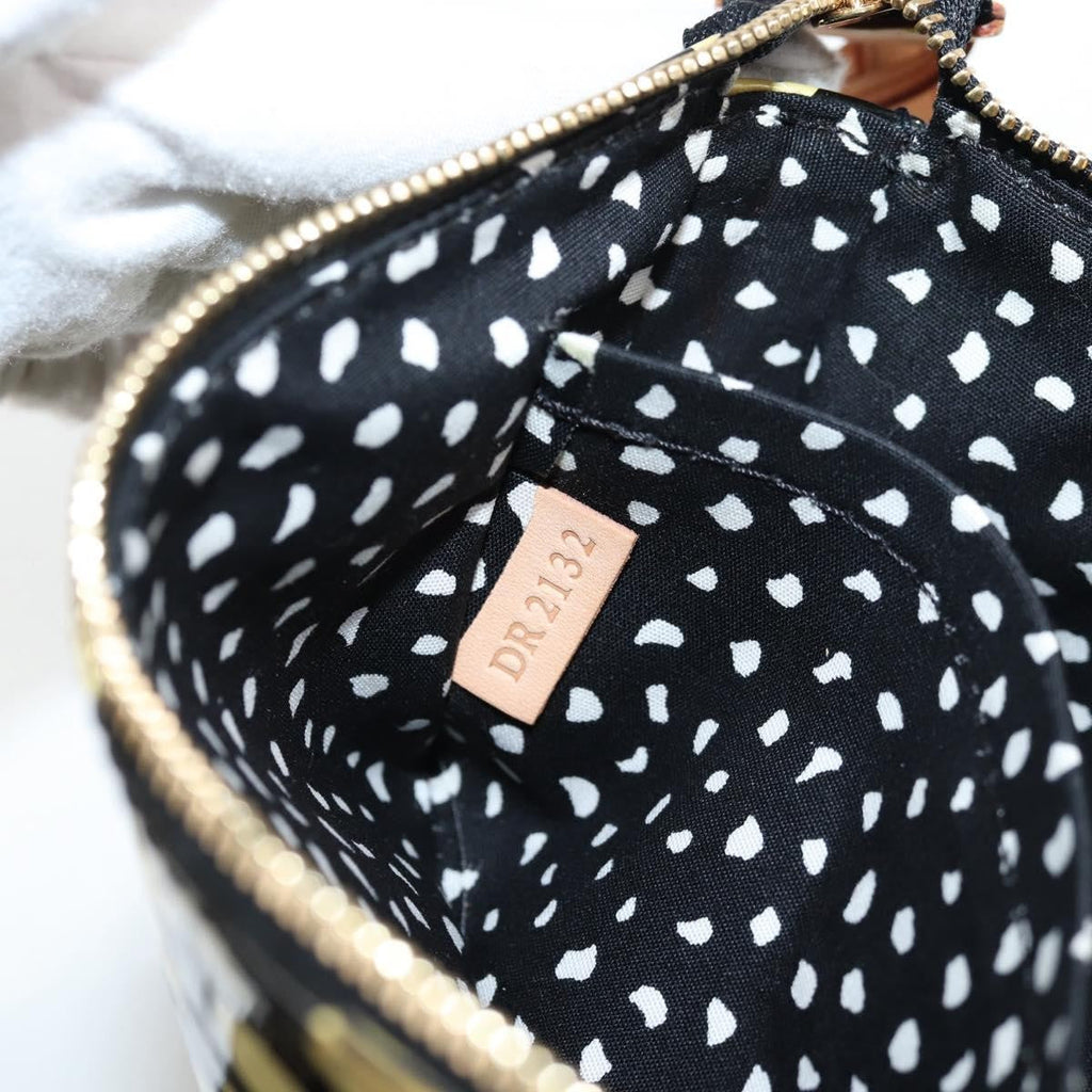 Louis Vuitton Pochette Accessoires Nm Kusama Infinity Dots Monogram Vernis Black Patent_Leather Clutche & Pouche Bag