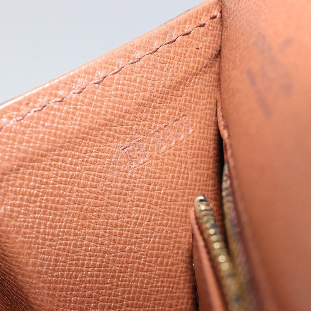 Louis Vuitton Dame Pochette Monogram Canvas Brown Canvas Clutche & Pouche Bag