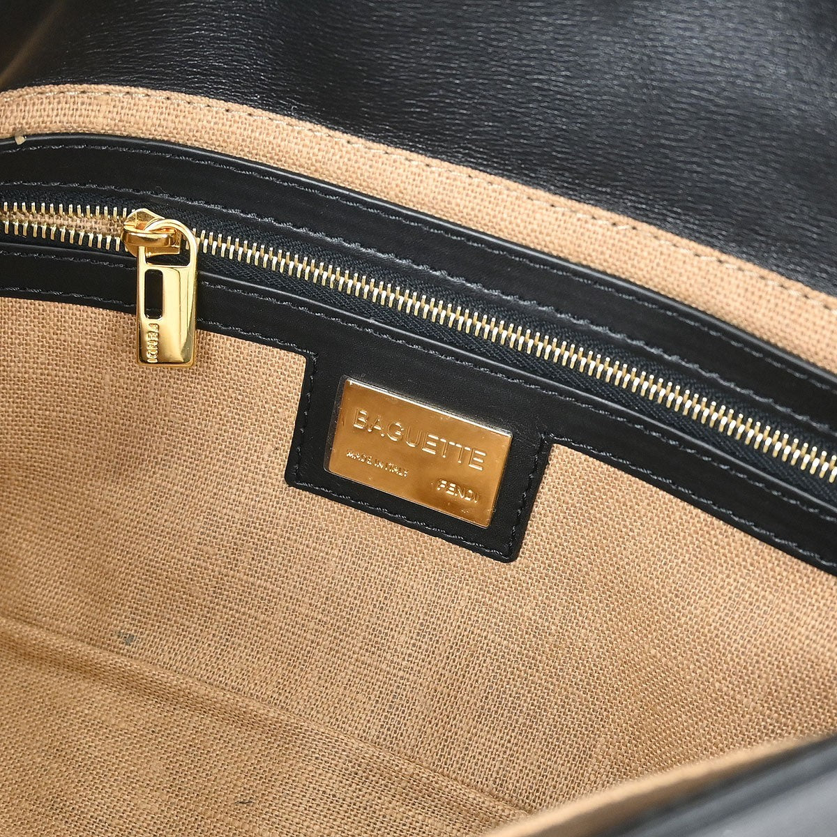 Fendi Baguette Bag Leather Black Leather Shoulder Bag Bag