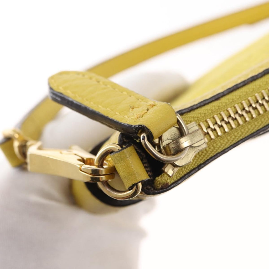 Burberry Vintage Shoulder Bag Leather Yellow Leather Shoulder Bag