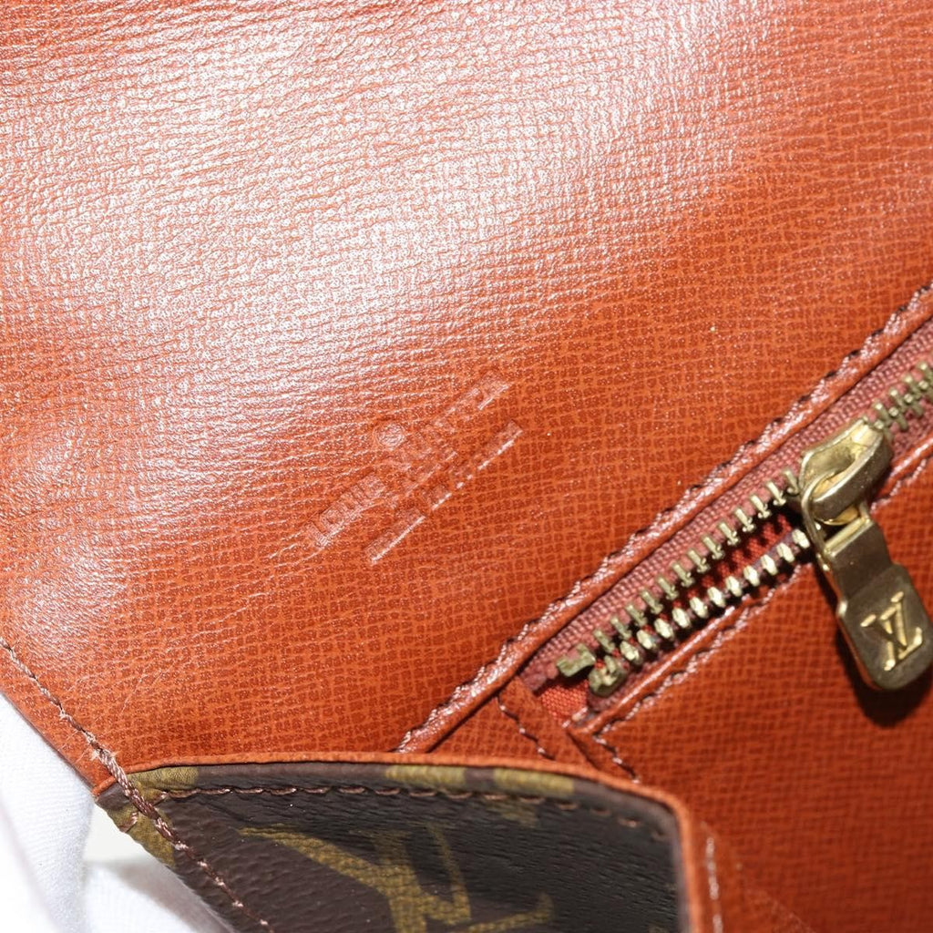 Louis Vuitton Dame Pochette Monogram Canvas Brown Canvas Clutche & Pouche Bag