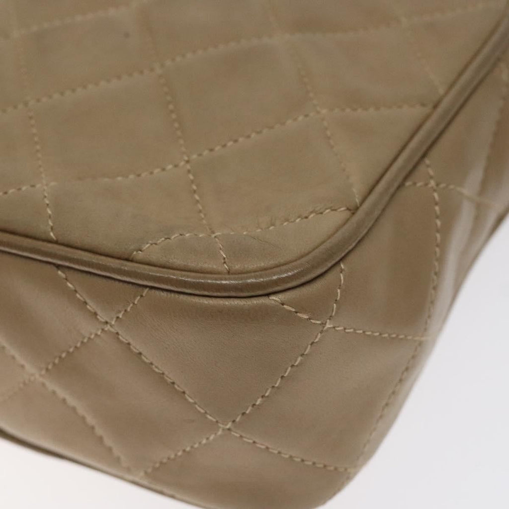 Chanel Vintage Diamond Cc Camera Bag Quilted Leather Beige Leather Shoulder Bag Bag