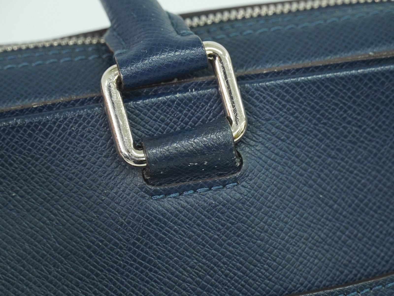 Louis Vuitton Porte-Documents Business Bag Taiga Leather Navy Leather Briefcase Bag