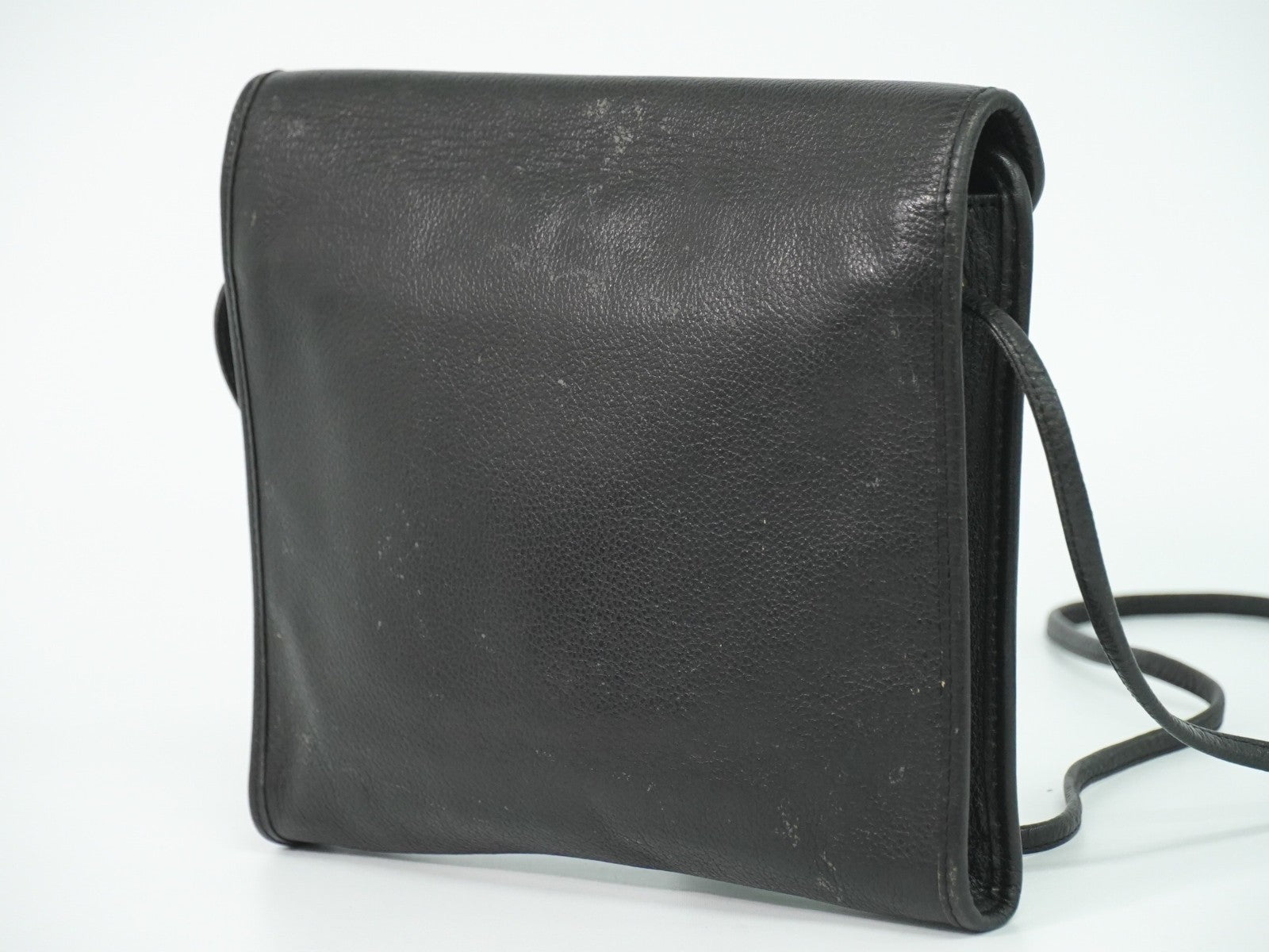 Saint Laurent Vintage Shoulder Bag Leather Black Leather Shoulder Bag Bag (Pre-Owned)