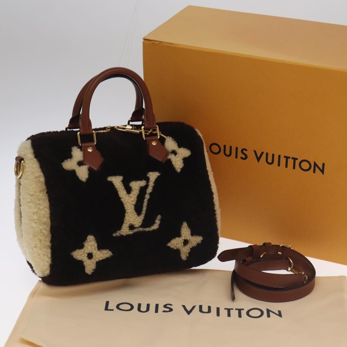 Louis Vuitton Speedy Bandouliere Bag Monogram Giant Teddy Fleece Brown Fur Shoulder Bag