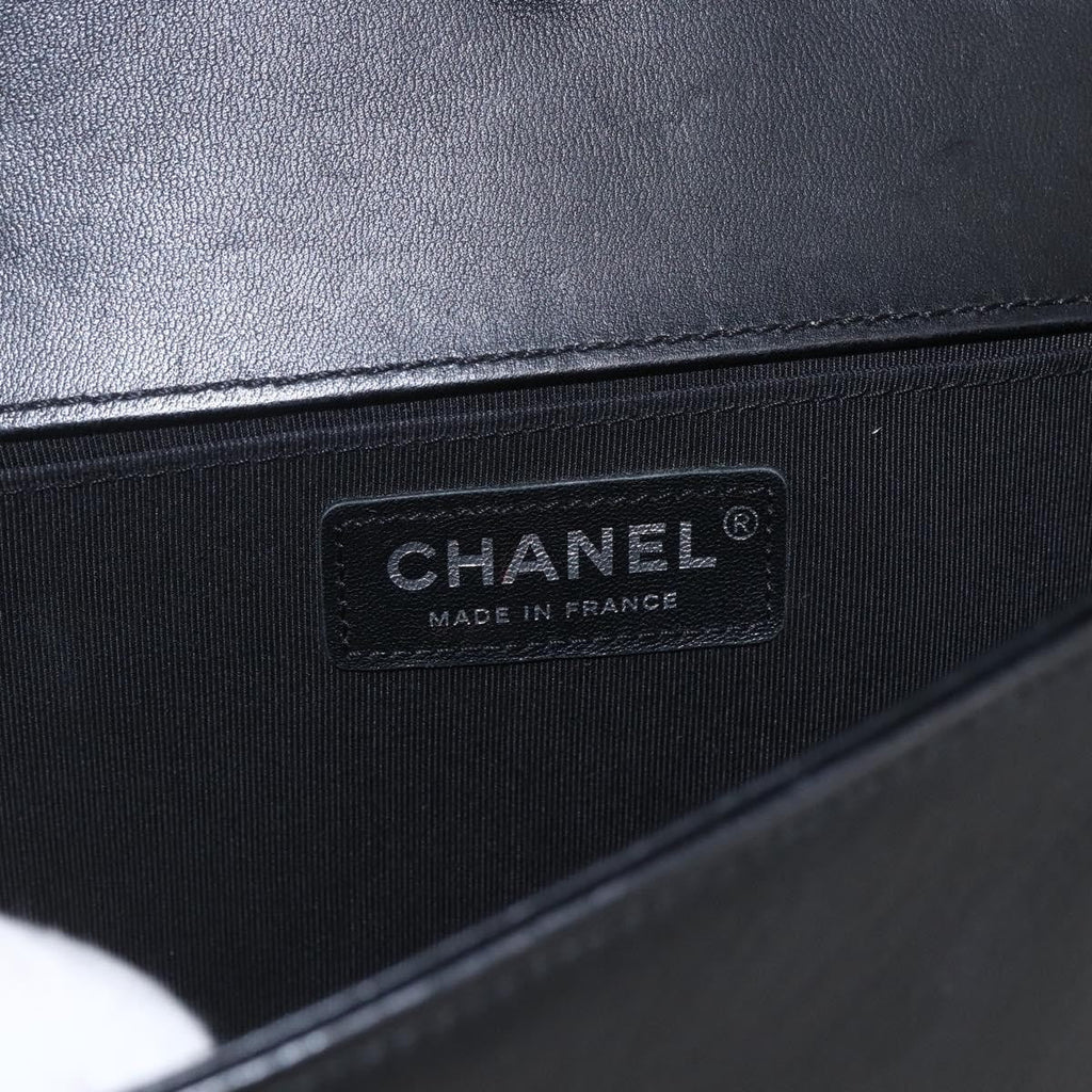 Chanel Boy Flap Bag Chevron Lambskin With Holographic Pvc Black Leather Shoulder Bag Bag