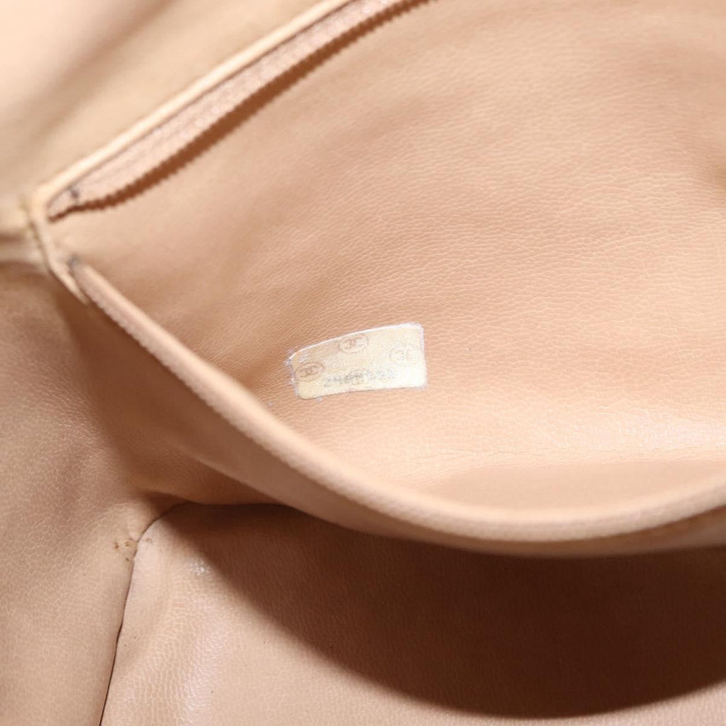 Chanel Gabrielle Drawstring Bag Quilted Calfskin Beige Leather Shoulder Bag Bag