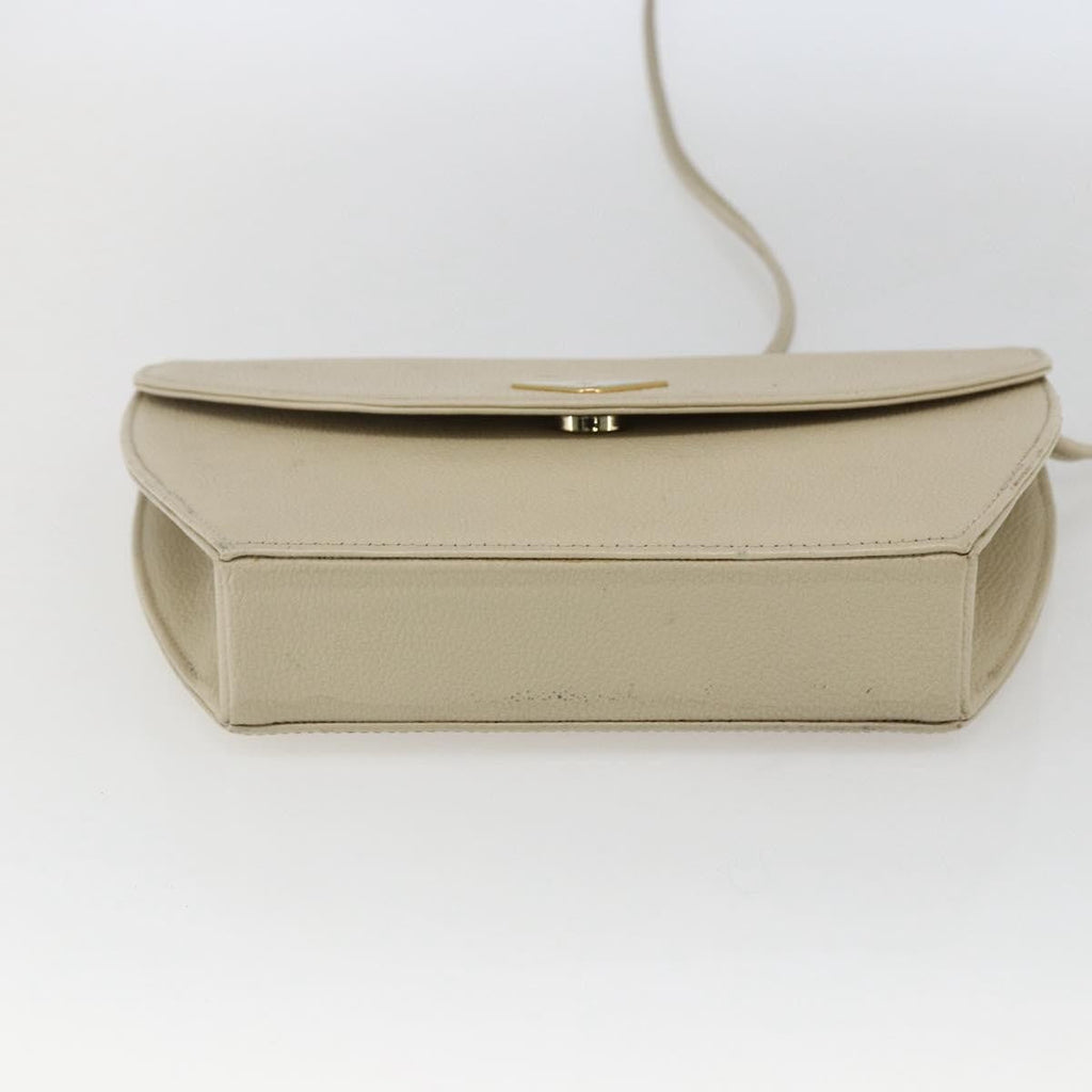 Saint Laurent Vintage Shoulder Bag Leather Ecru Leather Shoulder Bag Bag (Pre-Owned)