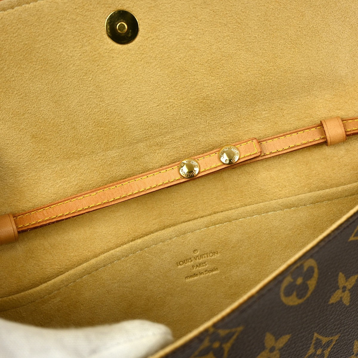 Louis Vuitton Twin Handbag Monogram Canvas Brown Canvas Clutche & Pouche Bag