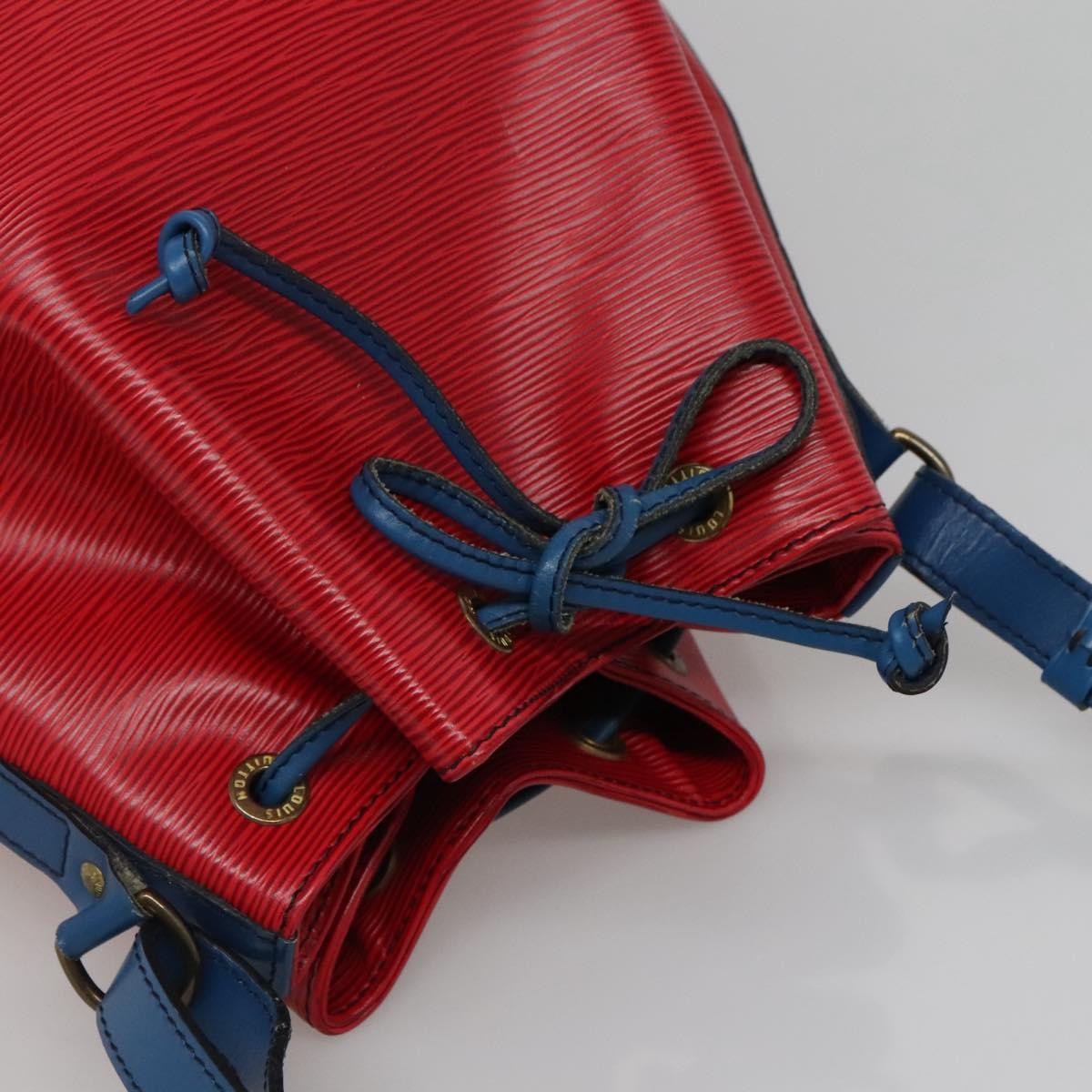 Louis Vuitton Bicolor Noe Handbag Epi Leather Red Leather Bag