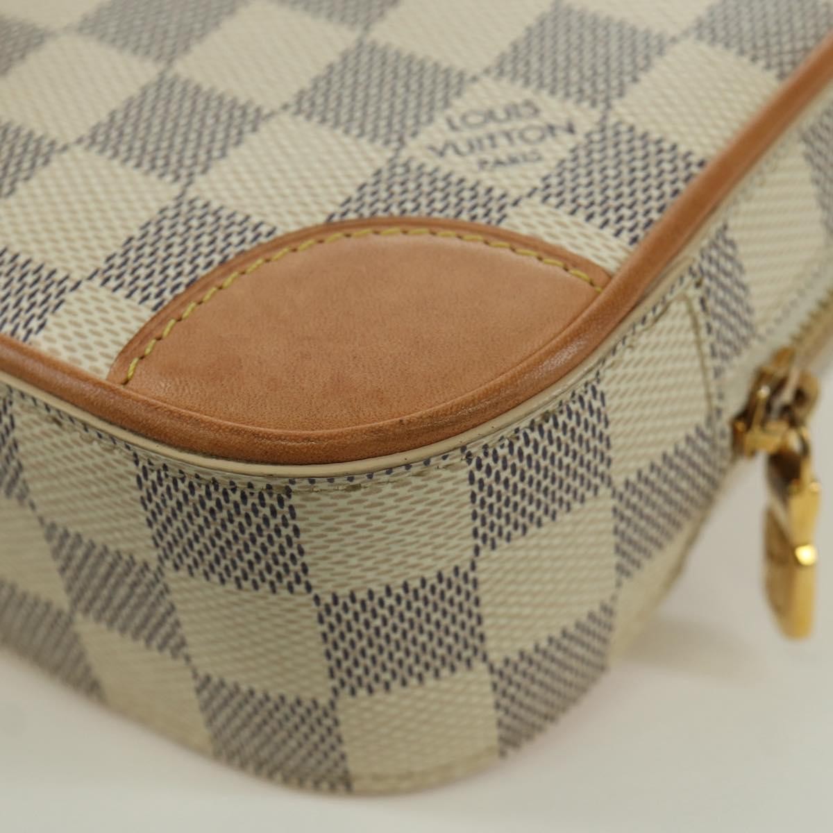 Louis Vuitton Neokapi Handag Damier Beige Canvas Clutche & Pouche Bag