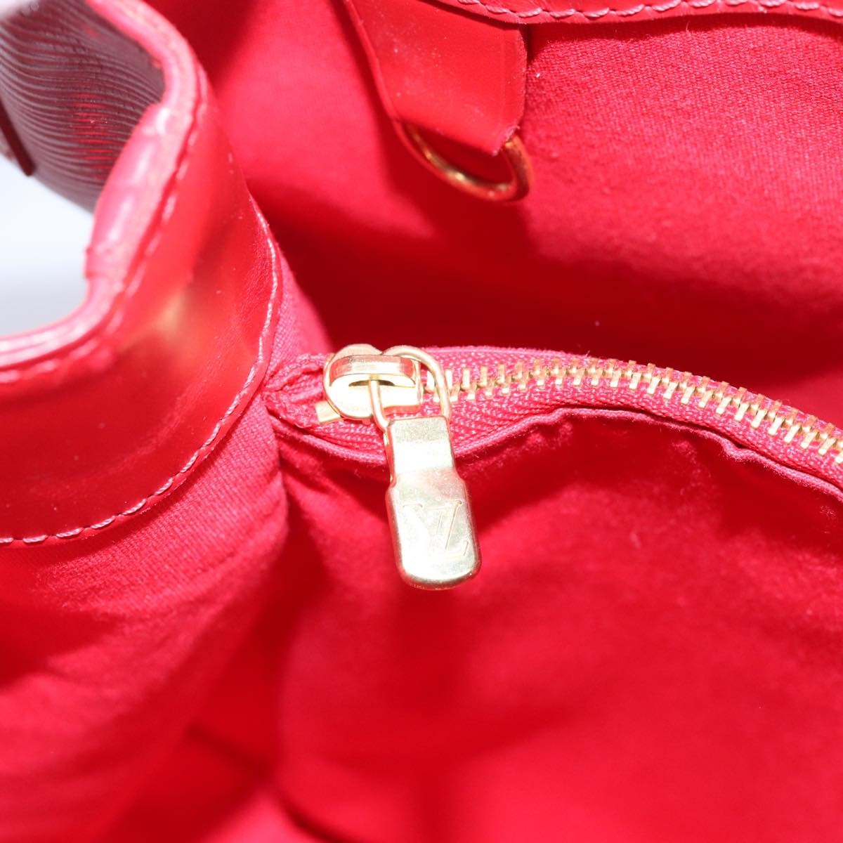 Louis Vuitton Mandara Handbag Epi Leather Red Leather Shoulder Bag