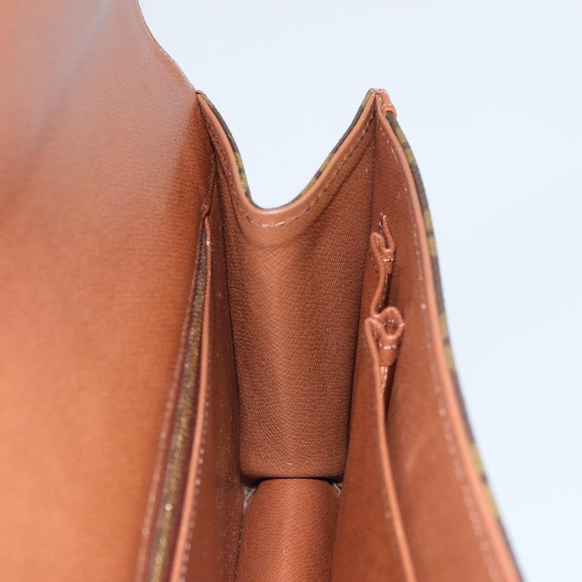 Louis Vuitton Dame Pochette Monogram Canvas Brown Canvas Clutche & Pouche Bag
