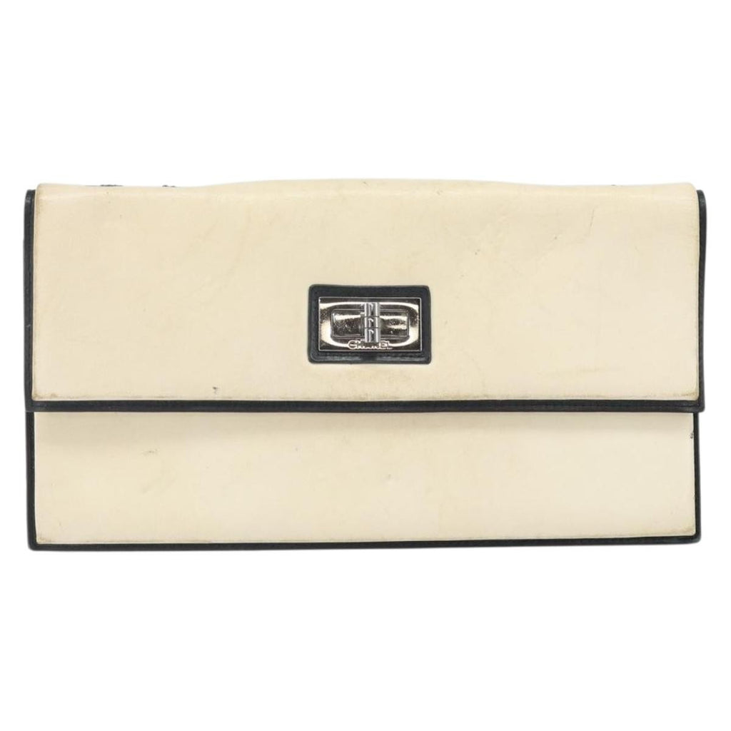 Chanel 2.55 Shoulder Bag Leather White Leather Shoulder Bag Bag