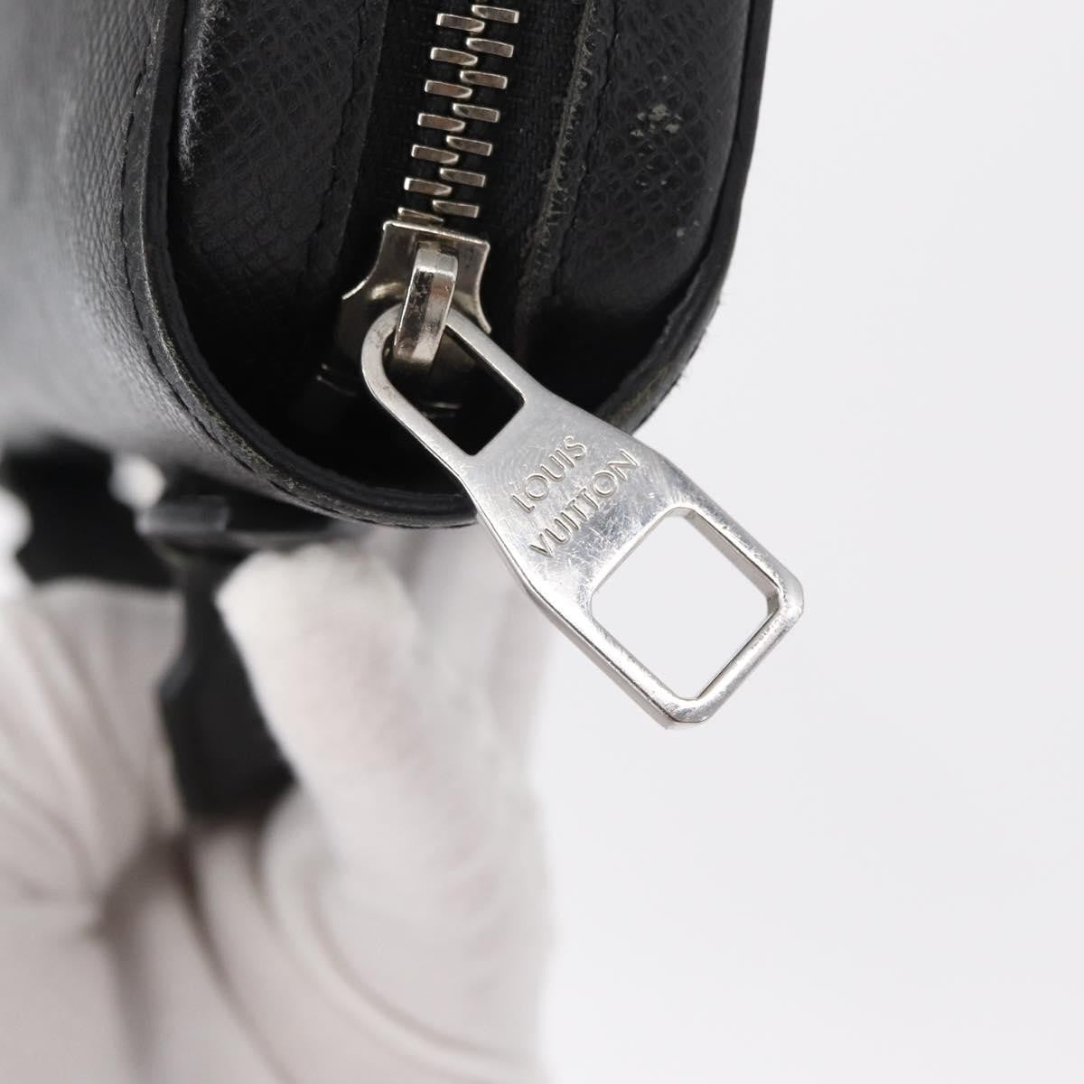 Louis Vuitton Zippy Xl Taiga Leather Black Leather Wallets Accessory