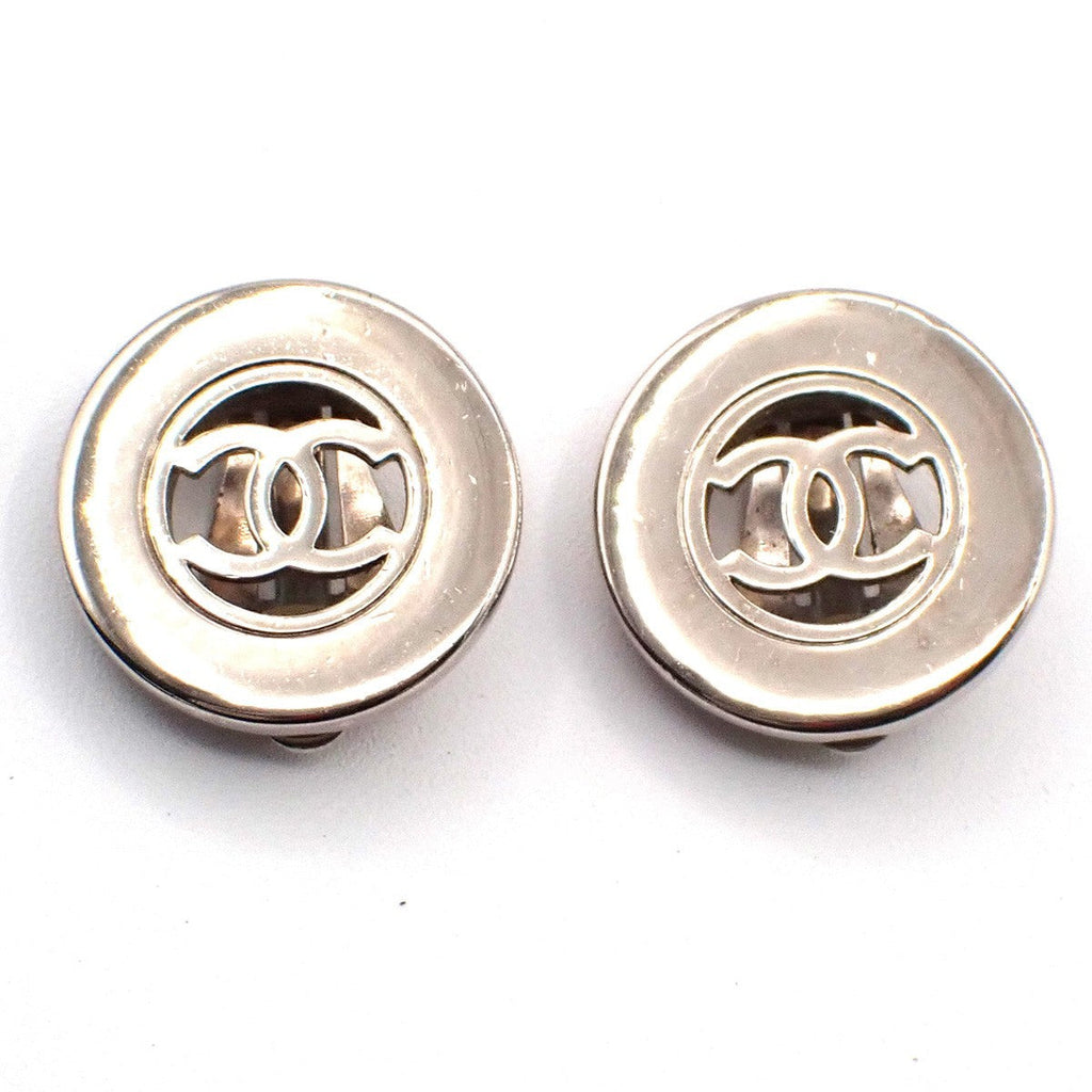Chanel Cc Cutout Round Clip-On Earrings Metal Silver Metal Earrings Jewelry