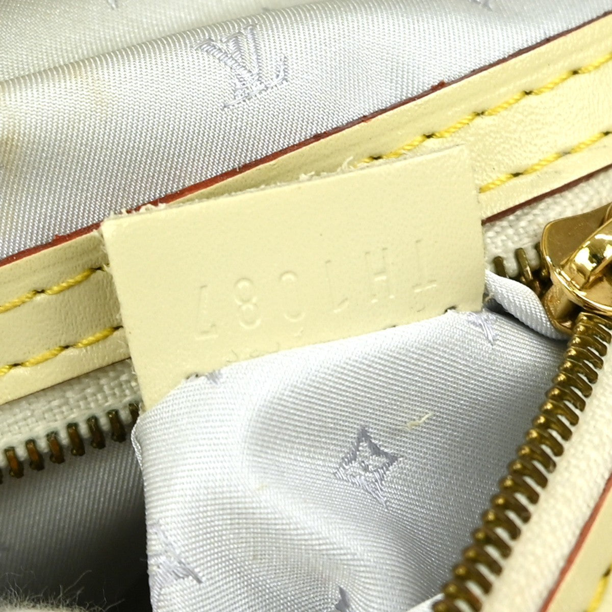 Louis Vuitton Suhali Lockit Handbag Leather Beige Leather Tote Bag